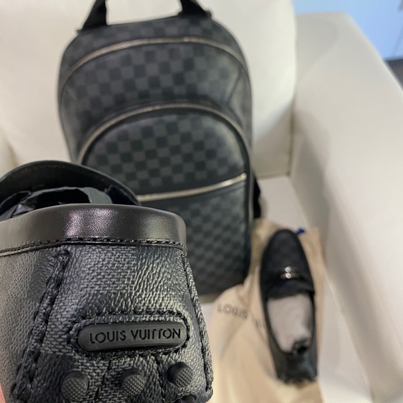 SOLD Men’s Louis Vuitton Michael Backpack + Shoes - Picture 11 of 15